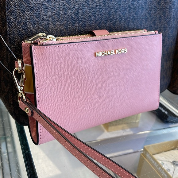 MICHAEL KORS LARGE DOUBLE ZIP WRISTLET WALLET PHONE CASE CLUTCH 
Primrose NWT - Picture 2 of 16